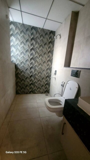 Bathroom in 3 BHK Builder Floor at BPTP Amstoria, Sector 102 – for Rent