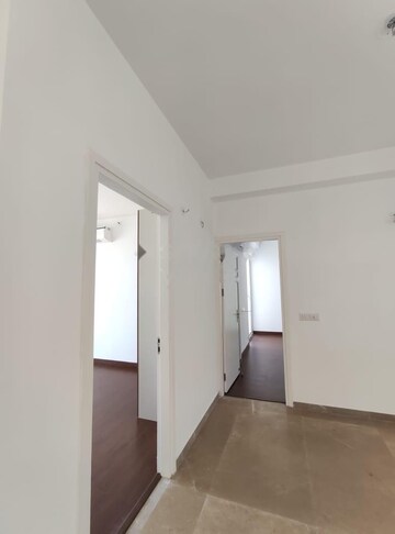 Room in 3 BHK Apartment at Mapsko Mount Ville, Sector 79 – for Rent
