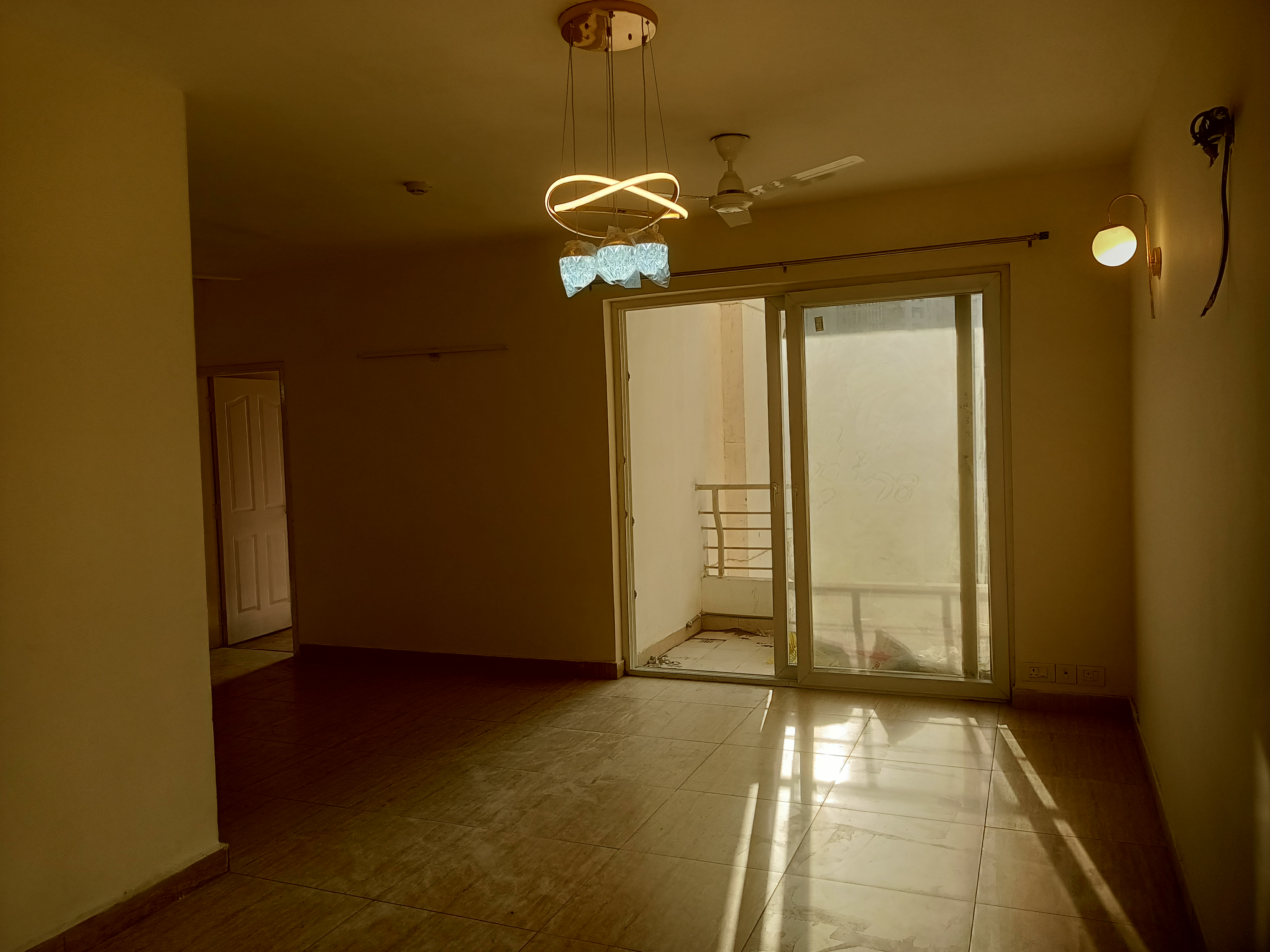 3 BHK + Servant Room Apartment For Rent in Lotus Panache