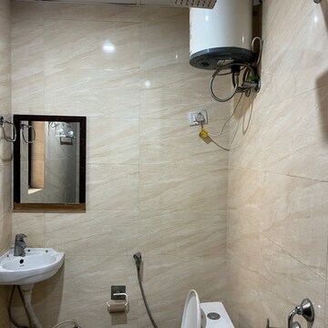Bathroom in 2 BHK Builder Floor at Sector 52 – for Rent