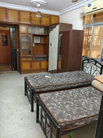 Bedroom in 2 BHK Apartment at Triveni CHS Andheri East, Andheri East – for Rent