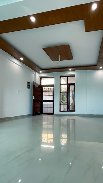 Room in 3 BHK Apartment at Fortune Regalia Towers, Dhakoli Village – for Sale