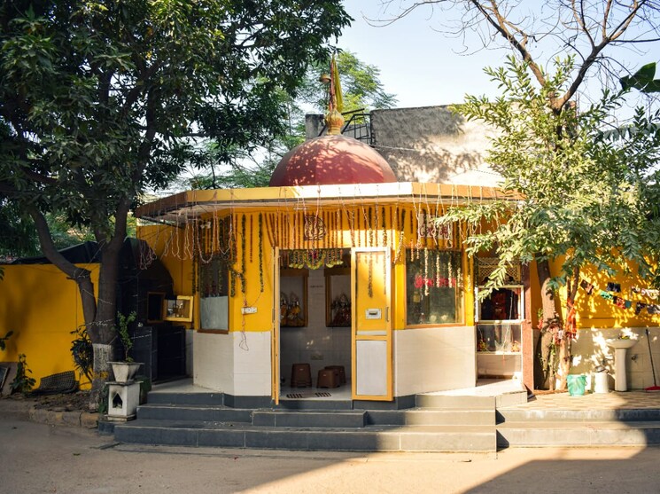 Nearby, fortune-regalia-towers 3 Bedroom 1713 Sq.Ft. Apartment In Dhakoli Zirakpur 8453764