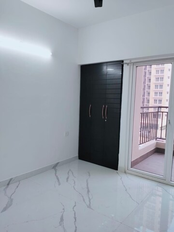 Master Bedroom in 4 BHK Apartment at Ace Divino, Sector 1 Greater Noida – for Rent