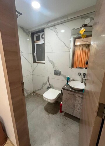 Building Lobby in 1 BHK Apartment at Sheth Vasant Oasis, Andheri East – for Rent