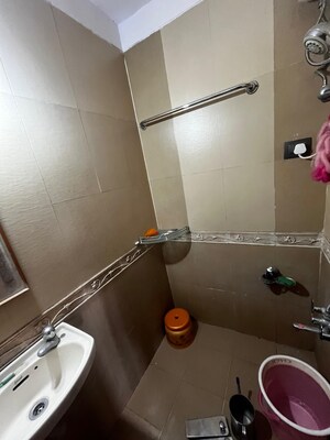 Bathroom in 2 BHK Apartment at Cosmos Heritage, Manpada – for Sale