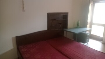 1 BHK Independent House For Rent in Sector 44