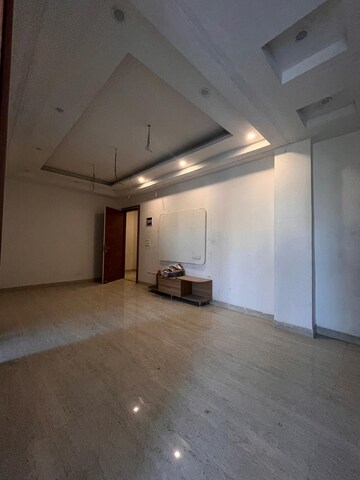 Room in 1 BHK Builder Floor at Chironwali – for Sale