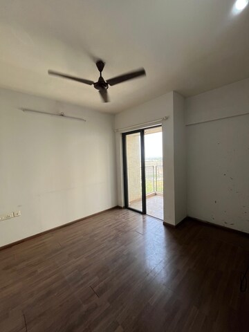 Room in 1 BHK Apartment at Lodha Palava City Lakeshore Greens, Dombivli East – for Rent