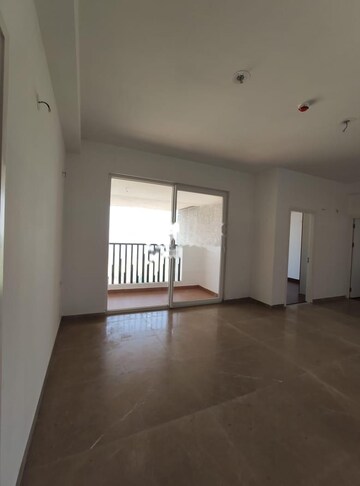 Room in 3 BHK Apartment at Mapsko Mount Ville, Sector 79 – for Rent