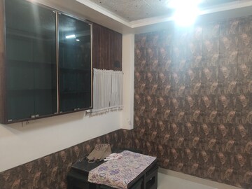 Master Bedroom in 1 BHK Builder Floor at New Ashok Nagar – for Rent