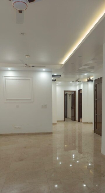 2 BHK Builder Floor For Rent in Khirki Extension