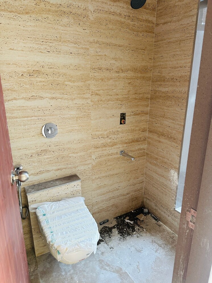 Bathroom, kukreja-geetanjali 2 Bedroom 750 Sq.Ft. Apartment In Chembur Mumbai 8453986