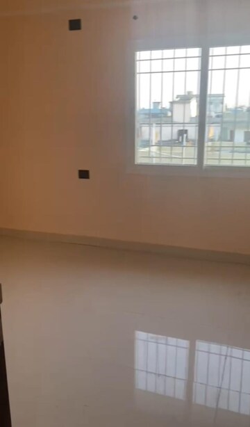 Room in 2 BHK Apartment at Hinoo – for Rent