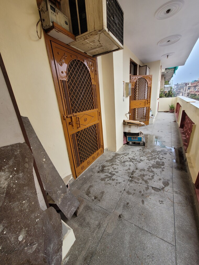 Exterior View, dilshad colony 3 Bedroom 1200 Sq.Ft. Builder Floor In Dilshad Colony Delhi 8454068