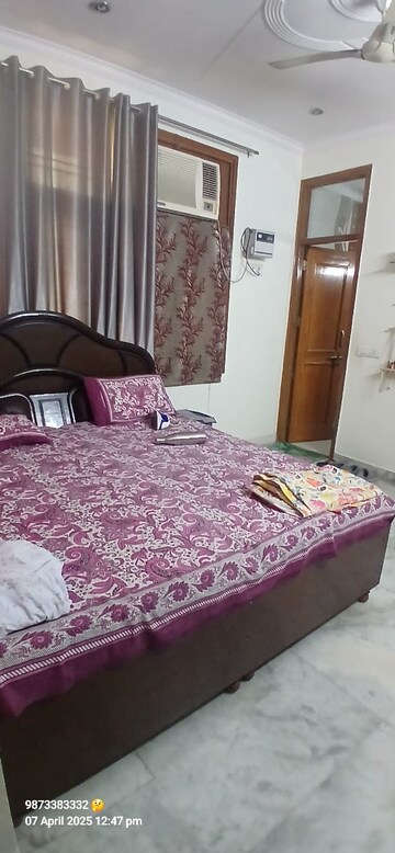 Bedroom in 3 BHK Builder Floor at RWA Residential Society, Sector 40 – for Rent