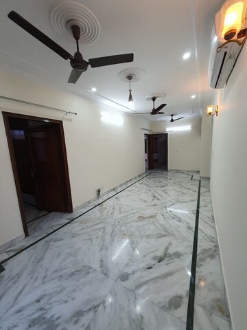 Master Bedroom in 4 BHK Builder Floor at Sarvodya Enclave – for Rent