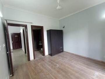 Bedroom in 3 BHK Independent House at Raheja Vedaanta Floors, Sector 108 – for Rent