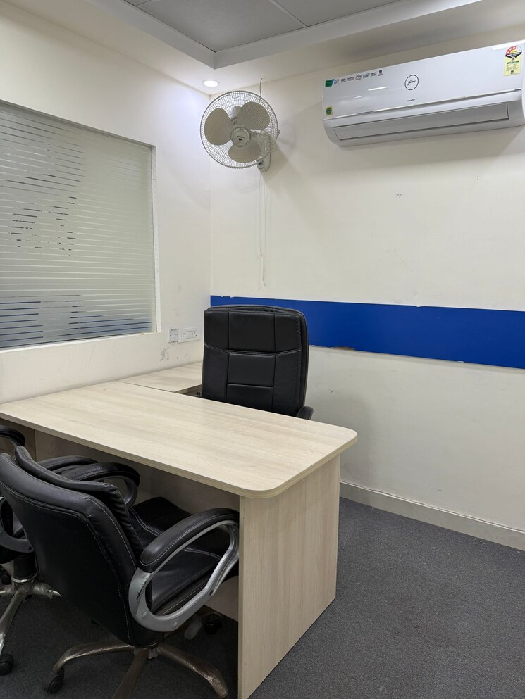 undefined, sector 3 Commercial Office Space 2500 Sq.Ft. In Sector 3 Noida 8454100