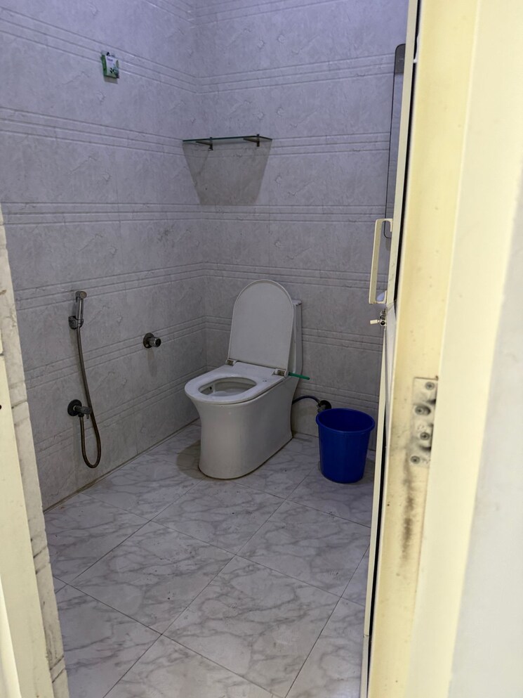 Floor Plan, sector 3 Commercial Office Space 2500 Sq.Ft. In Sector 3 Noida 8454100