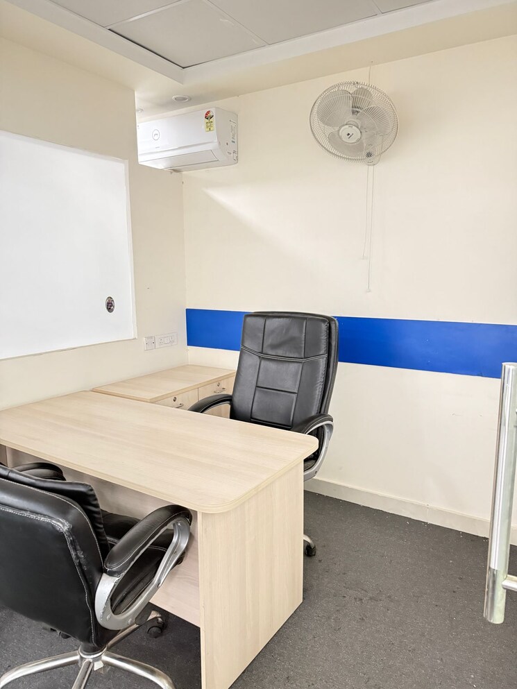 undefined, sector 3 Commercial Office Space 2500 Sq.Ft. In Sector 3 Noida 8454100