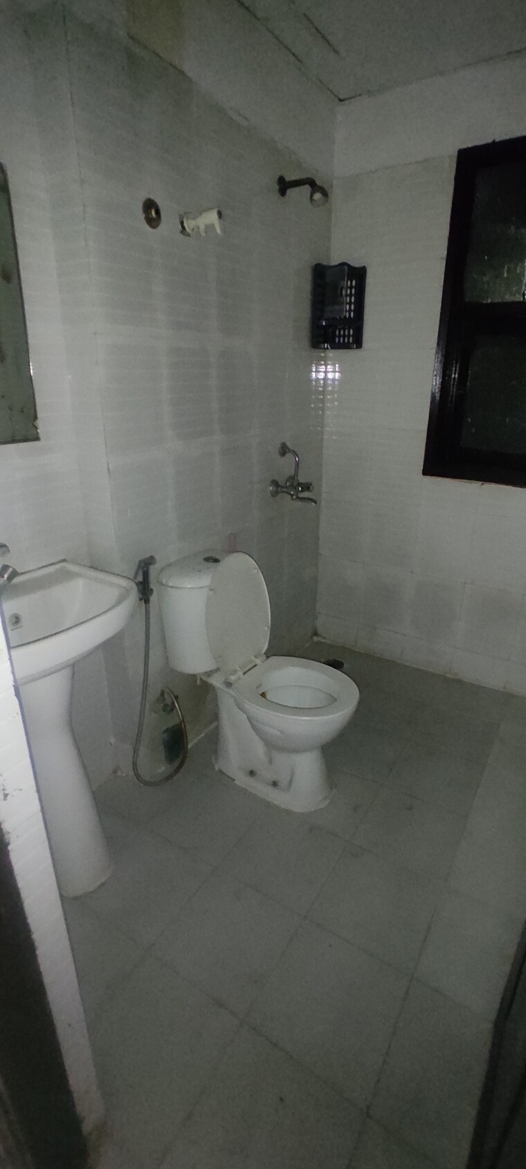 Bathroom, rps-savana 3 Bedroom 1249 Sq.Ft. Apartment In Sector 88 Faridabad 8454115