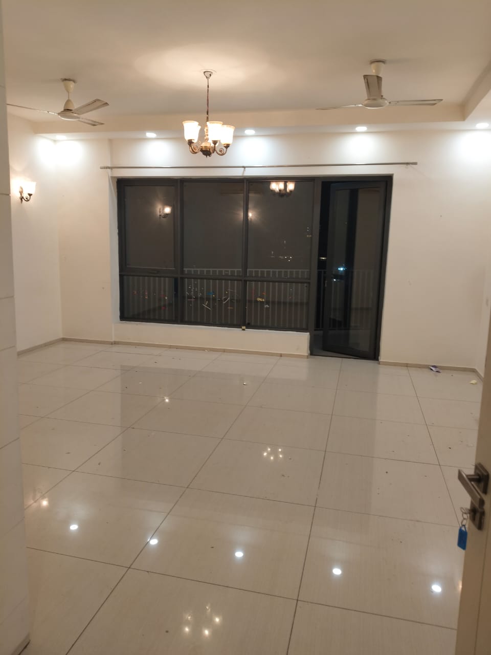 2 BHK + Servant Room Apartment For Sale in Ireo Skyon