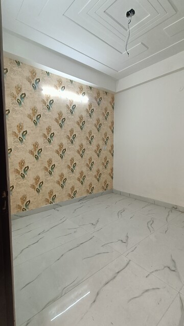 2 BHK Builder Floor For Sale in Sector 73