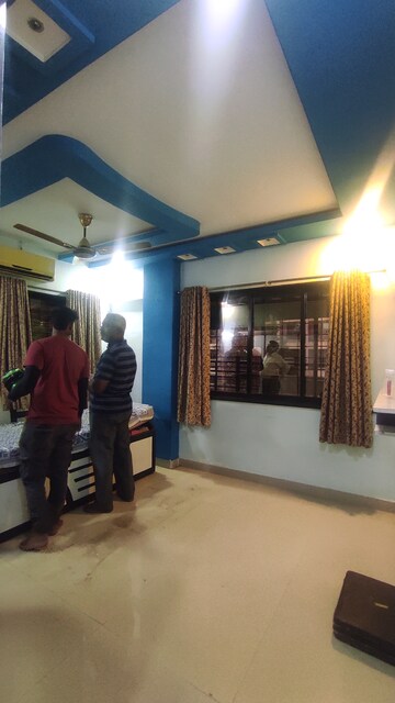 Room in 3 BHK Apartment at Agarwal And Doshi Complex, Vasai West – for Rent