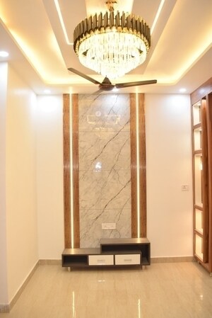 Room in 3 BHK Apartment at Nasirpur Dwarka – for Sale