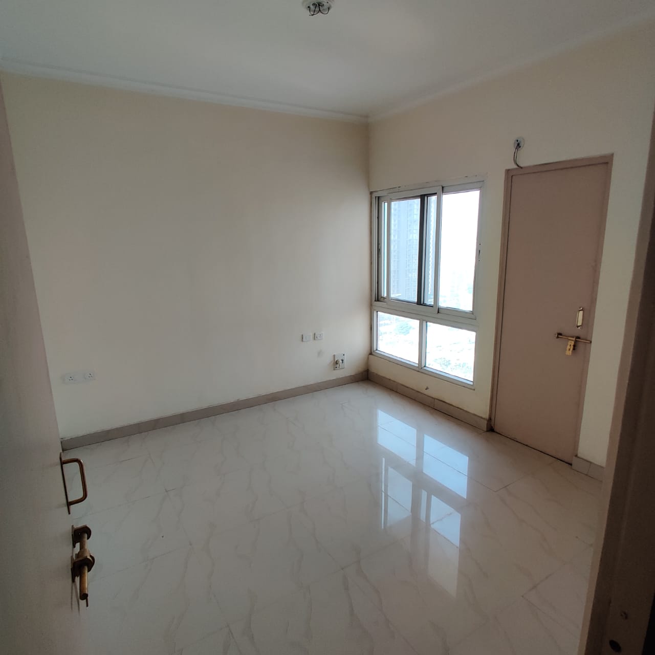 3 BHK + Pooja Room Apartment For Sale in UPAVP Ganga Yamuna And Hindon Enclave