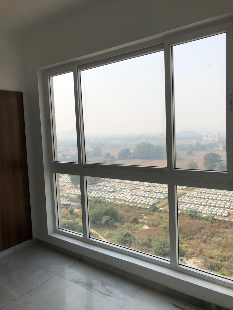 Balcony, umang-winter-hills 2 Bedroom 1342 Sq.Ft. Apartment In Sector 77 Gurgaon 8454208