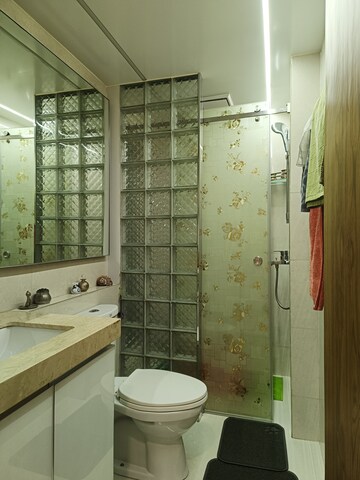 Bathroom in 2 BHK Apartment at Hiranandani Eagleridge Wing A, Ghodbunder Road – for Sale