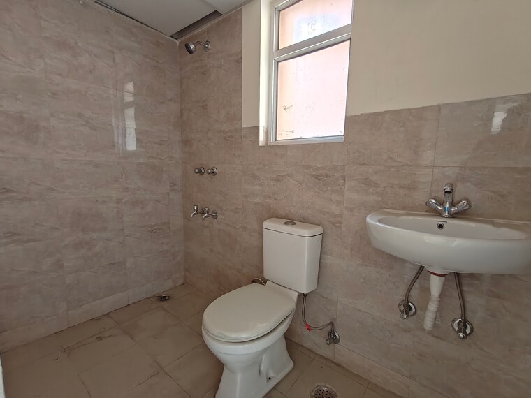 Bathroom, wave-dream-homes 2 Bedroom 840 Sq.Ft. Apartment In Wave City Ghaziabad 8454275