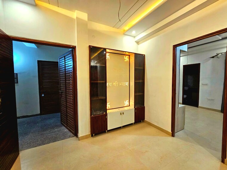 Master Bedroom, peer mucchalla 3 Bedroom 110 Sq.Yd. Builder Floor In Peer Mucchalla Zirakpur 8454344