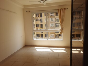 Room in 2 BHK Apartment at Bhartiya Nikoo Homes Phase 2, Thanisandra Main Road – for Rent