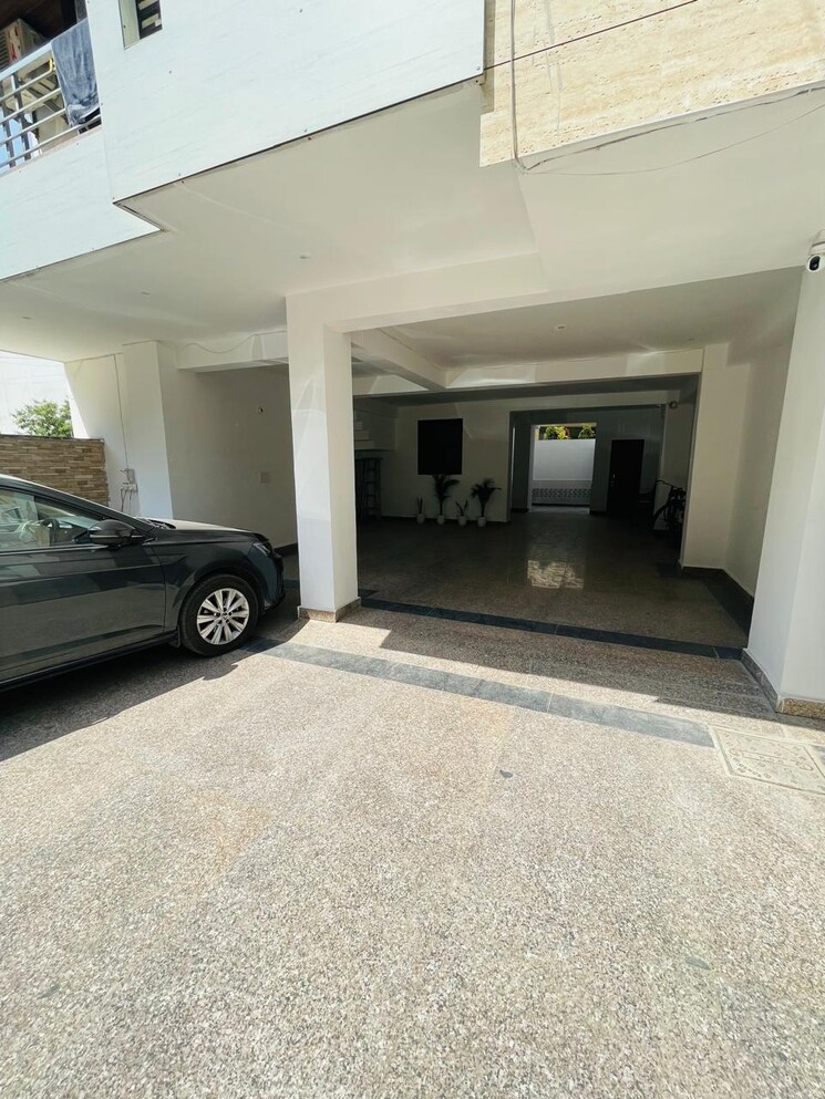 Gym, sushant-lok-2 3 Bedroom 1710 Sq.Ft. Builder Floor In Sector 57 Gurgaon 8454356