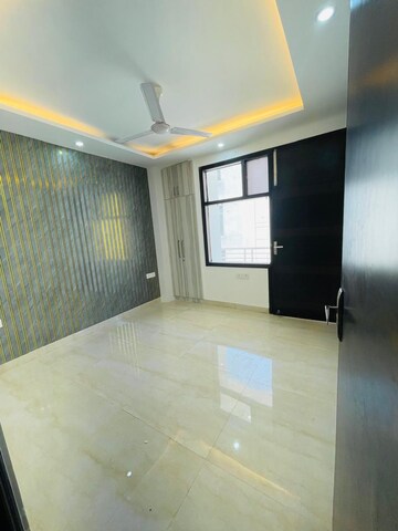 Gym in 3 BHK Builder Floor at Sushant Lok 2, Sector 57 – for Sale