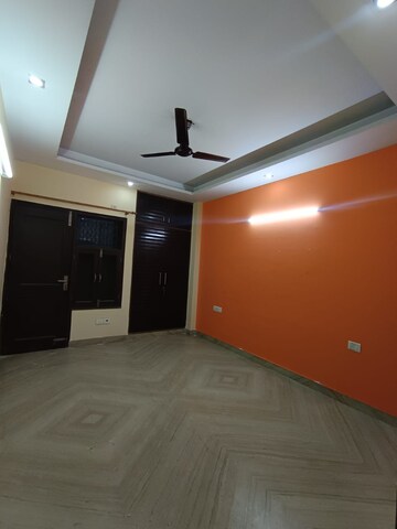 Bedroom in 3 BHK Builder Floor at Paschim Vihar – for Rent
