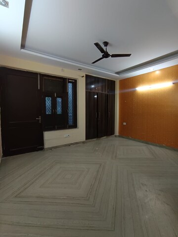 Bedroom in 3 BHK Builder Floor at Paschim Vihar – for Rent