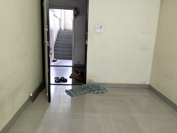 Master Bedroom in 1 RK Apartment at JP Decks, Goregaon East – for Rent