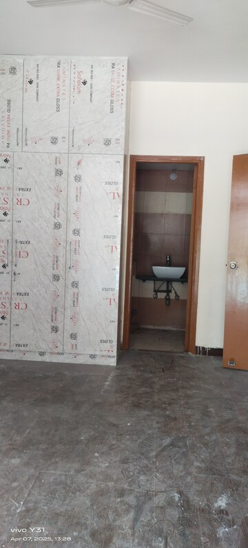 Master Bedroom in 3 BHK Apartment at Mahagun Mywoods, Sector 16c Greater Noida – for Rent