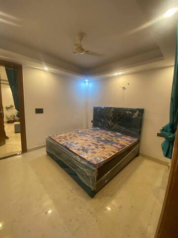 Bedroom in 2 BHK Builder Floor at Saket – for Rent