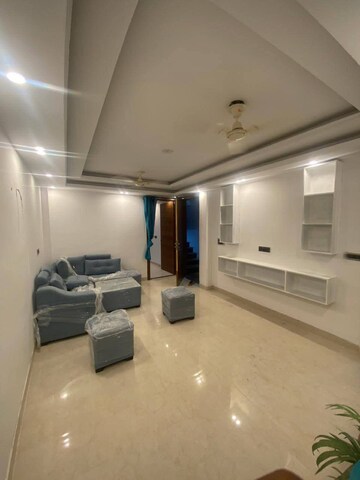 Master Bedroom in 2 BHK Builder Floor at Saket – for Rent