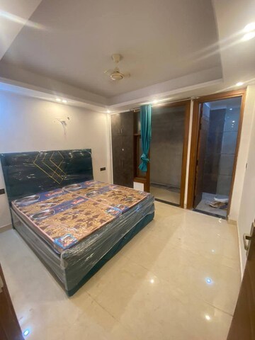 Bedroom in 2 BHK Builder Floor at Saket – for Rent