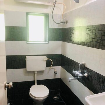 Building Lobby in 4 BHK Independent House at Wakadewadi – for Rent