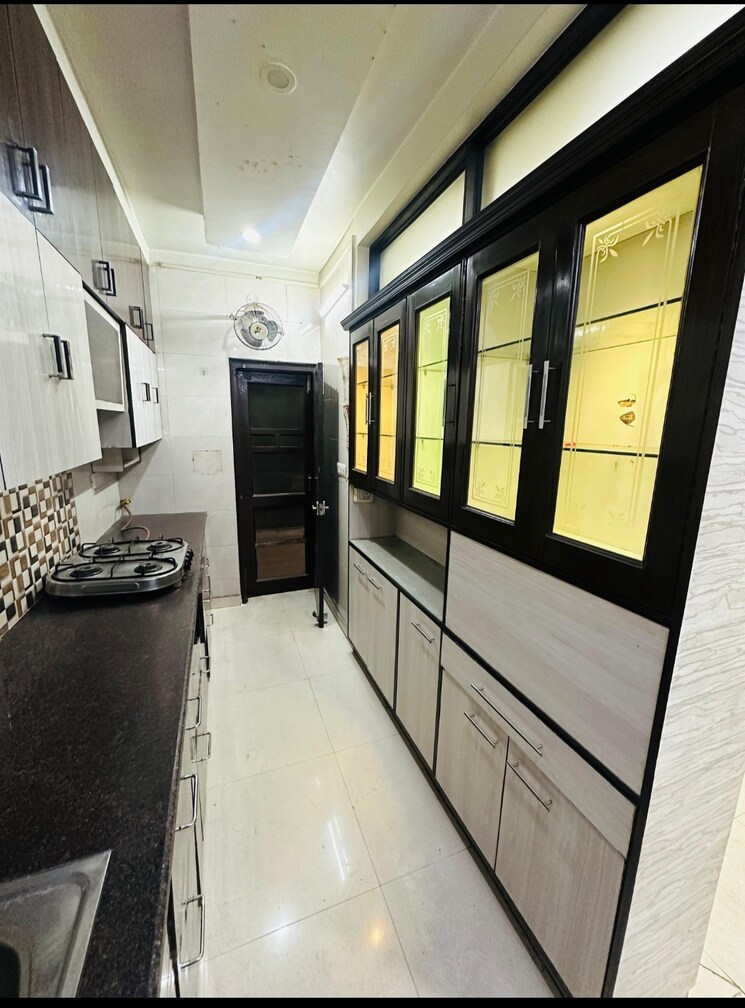 Kitchen, paschim vihar 2 Bedroom 900 Sq.Ft. Builder Floor In Paschim Vihar Delhi 8454497