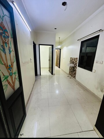 Living Room in 2 BHK Builder Floor at Paschim Vihar – for Rent
