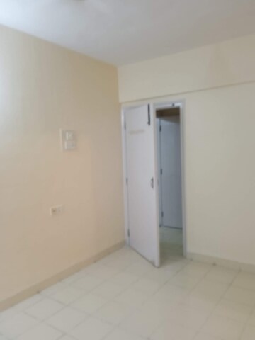 Master Bedroom in 2 BHK Apartment at Sunbeam Apartments Powai, Powai – for Rent