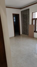 3 BHK 200 Sq.Yd. Builder Floor in Sector 43